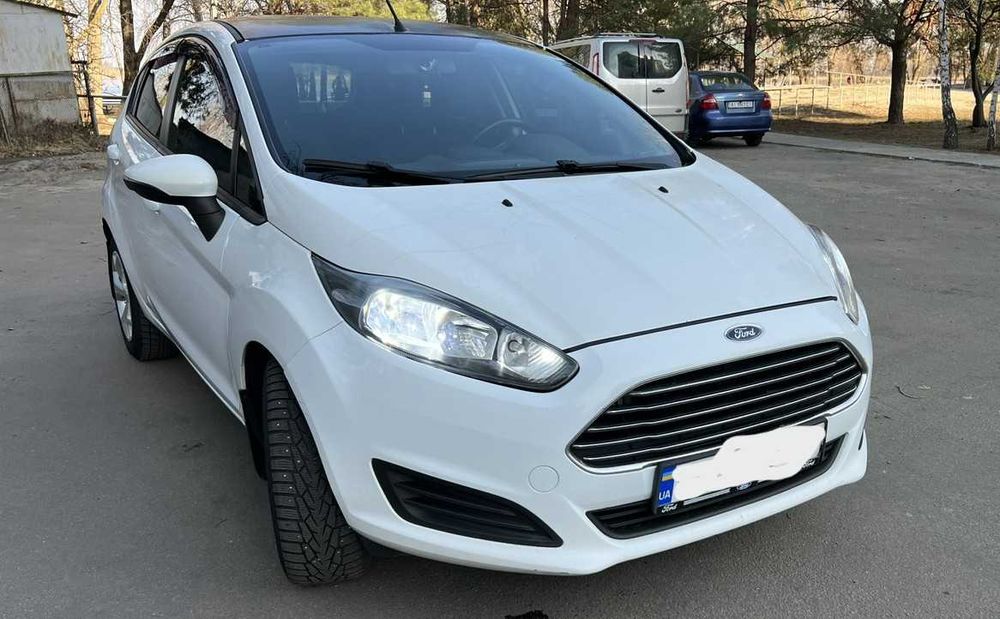 Продаж автомобіля Ford Fiesta