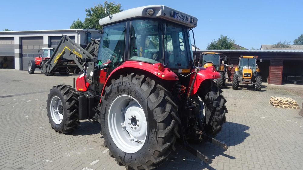 Massey Ferguson 5435 z ładowaczem AGRAM sprowadzony 2006r.