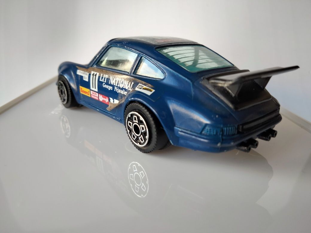 1/43 Porsche 911 Turbo "Esso" #11 (1990)