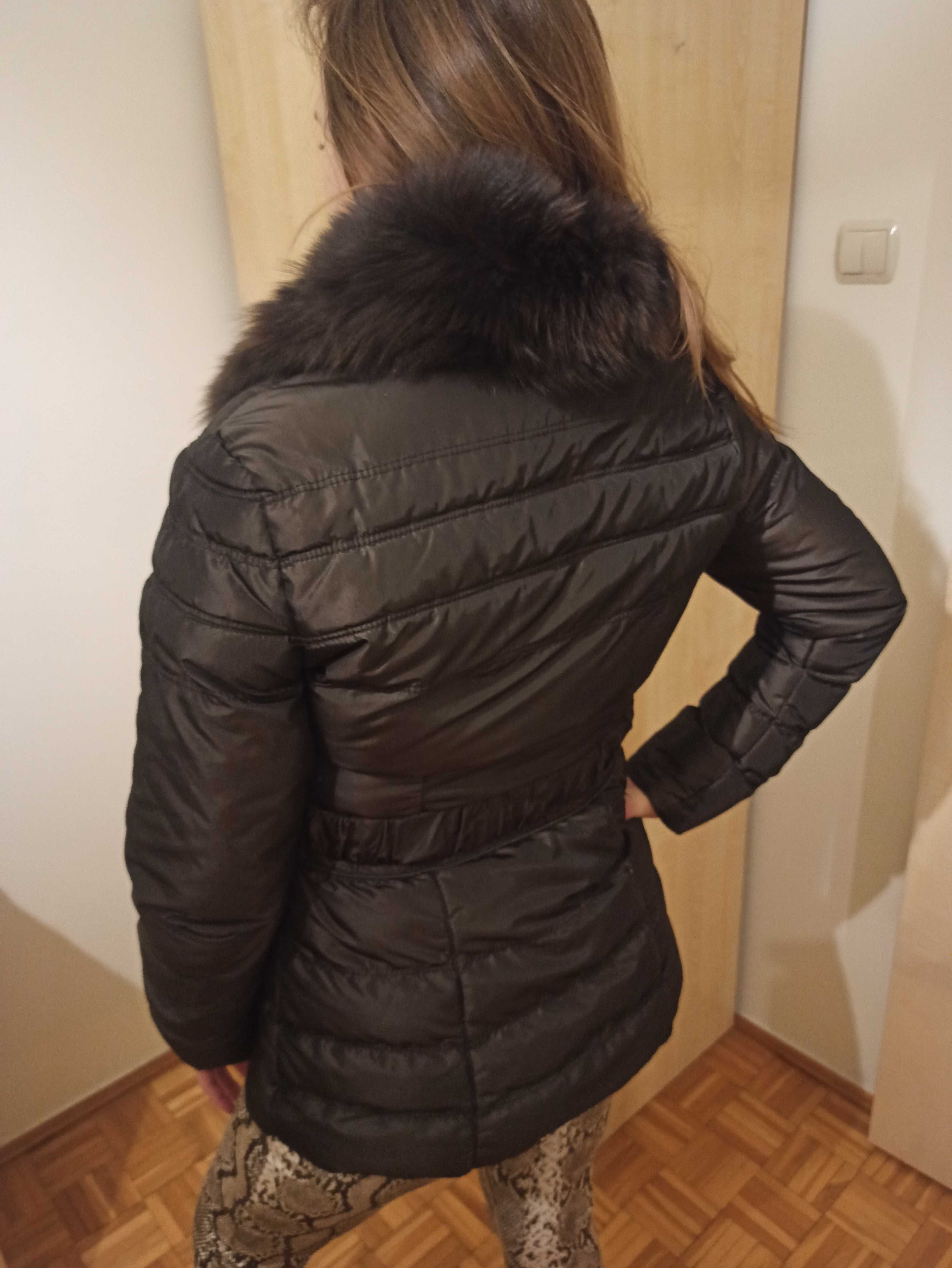 Piękna brązowa ciepła kurtka zimowa M Dee Jay's z futerkiem