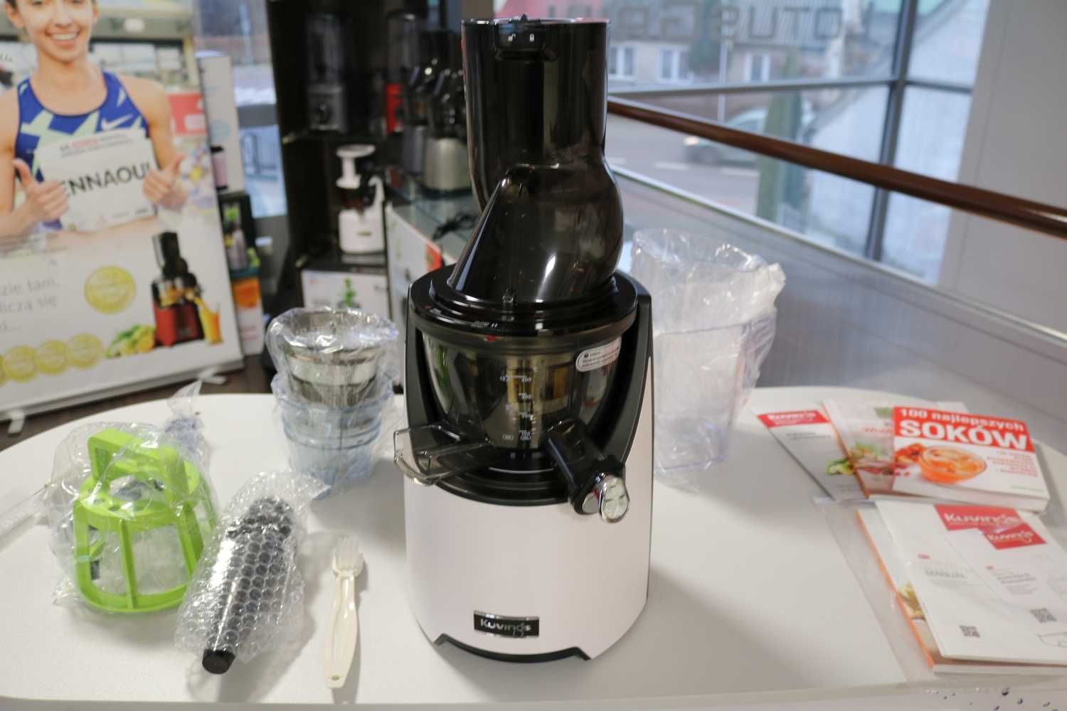 Kuvings Evo820 PLus Biała - wyciskarka wolnoobrotowa powystawowa