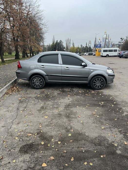 Продам chevrolet aveo T250 1.5 газ/бенз 2008 майже не фарбована