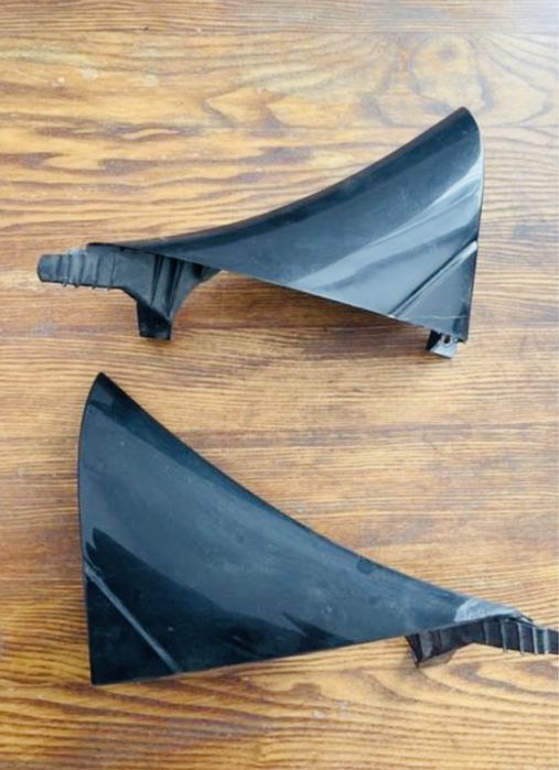 трикутник декоративний чорний 2 штуки пара Добло