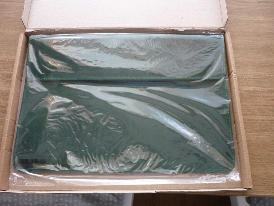 Шкіряний ЧОХОЛ-КОНВЕРТ зелений для MACBOOK AIR/PRO 13'' на магнитах