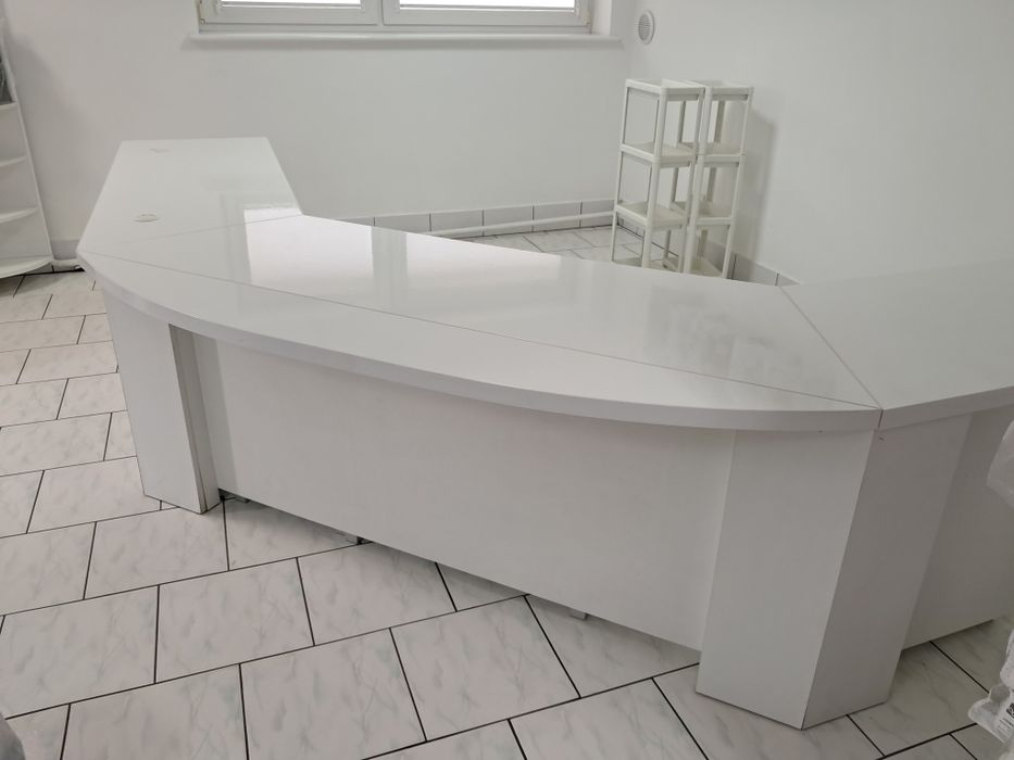 Meble po likwidacji sklepu