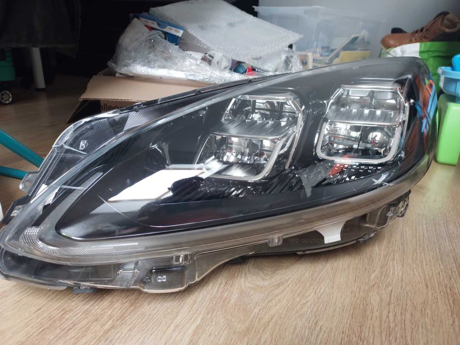 Komplet lamp. Lampa Ford Escape Kuga 2020 USA Full led