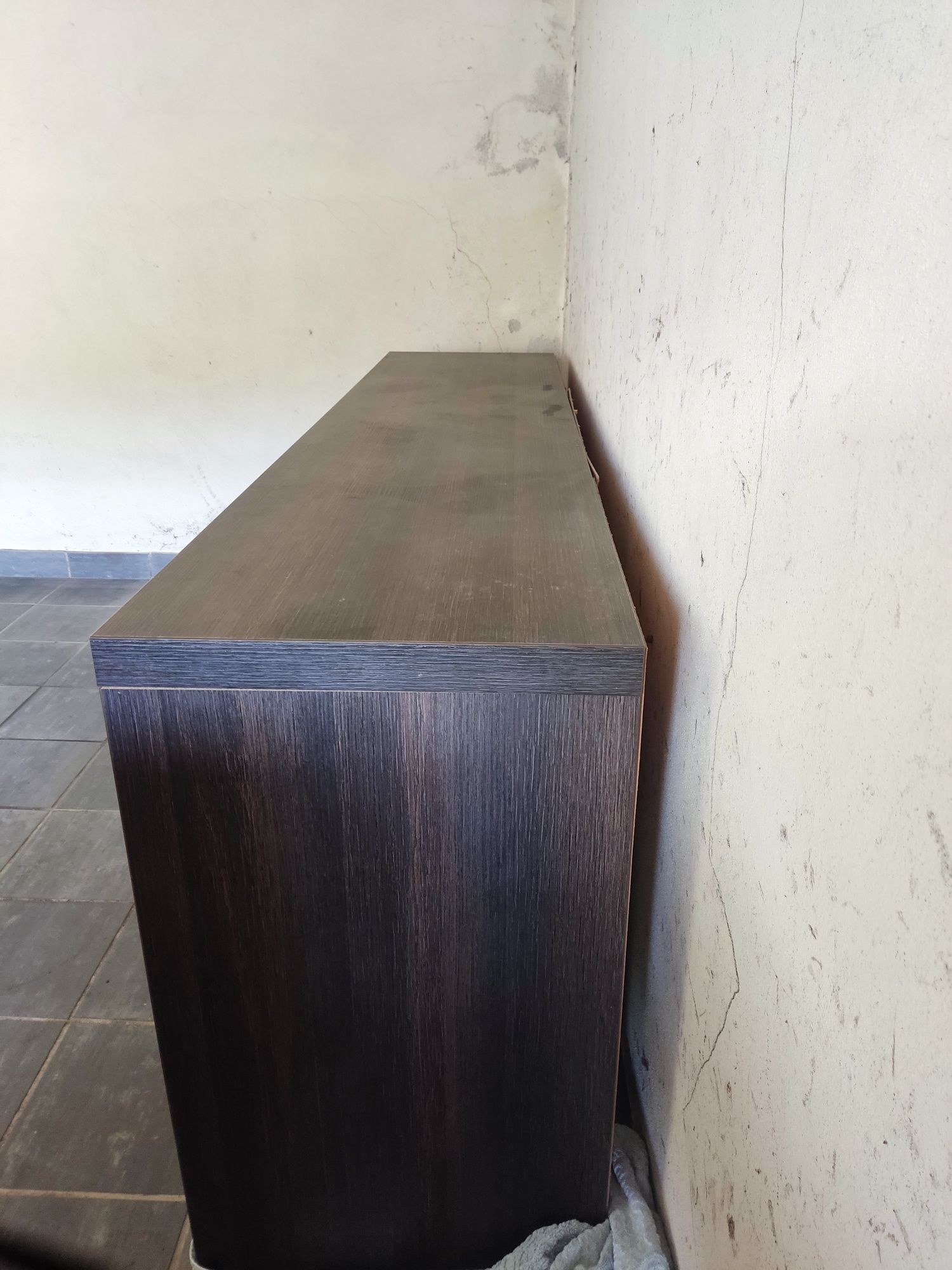 Aparador wenge com gavetas e 2 portas
