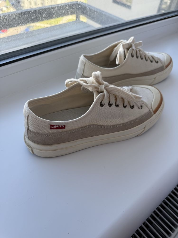 Кеди Levis 37 розмір