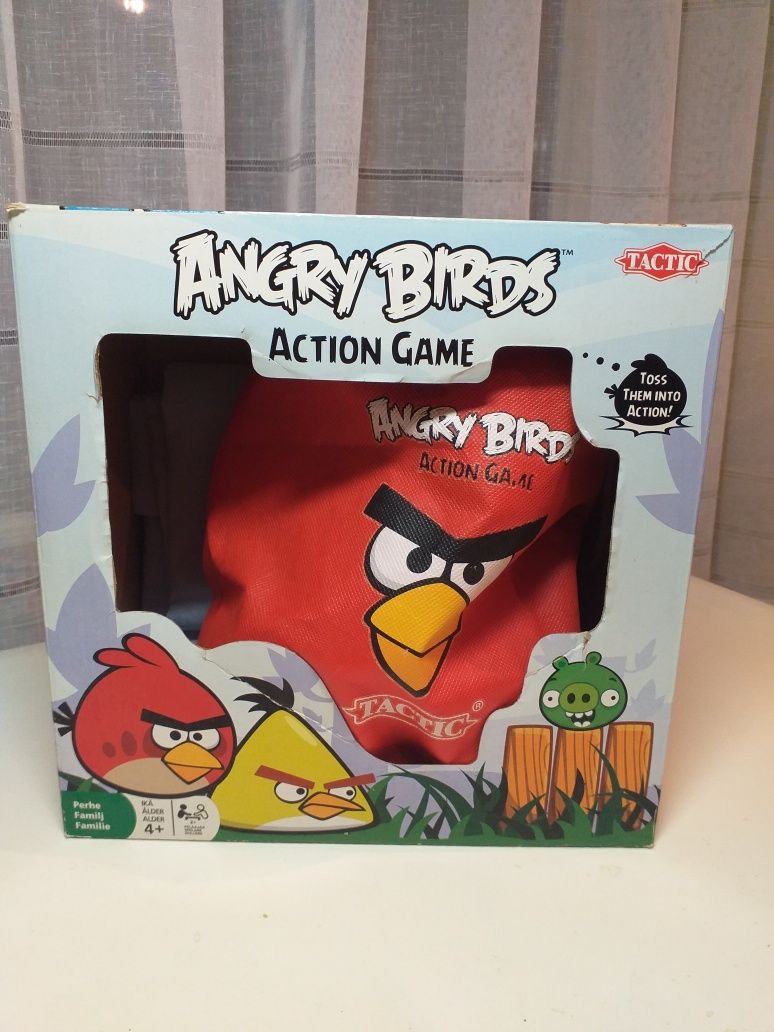 ANGRY BIRDS action game