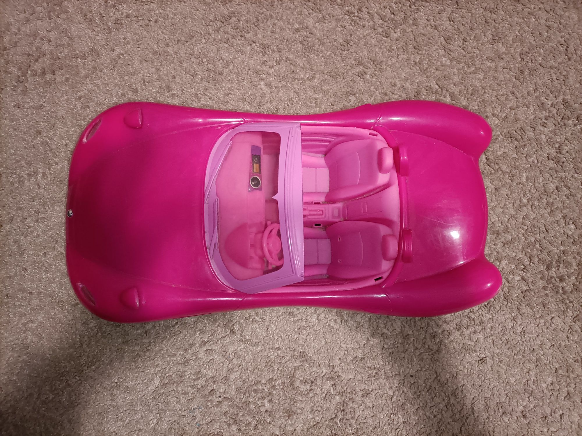 Auto dla lalki barbie