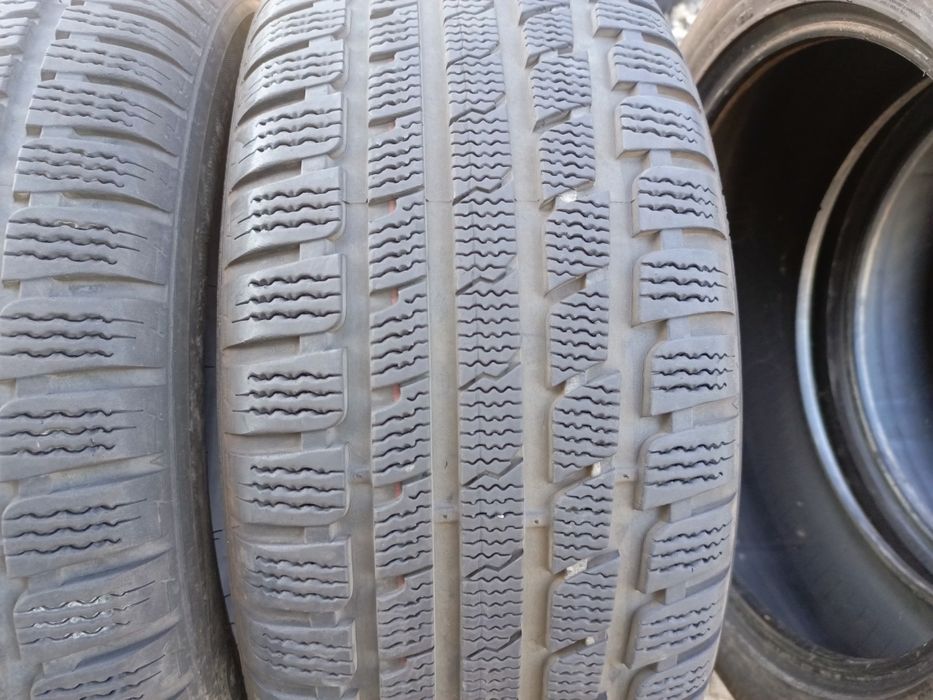 225.55.16 Kumho 2шт зима