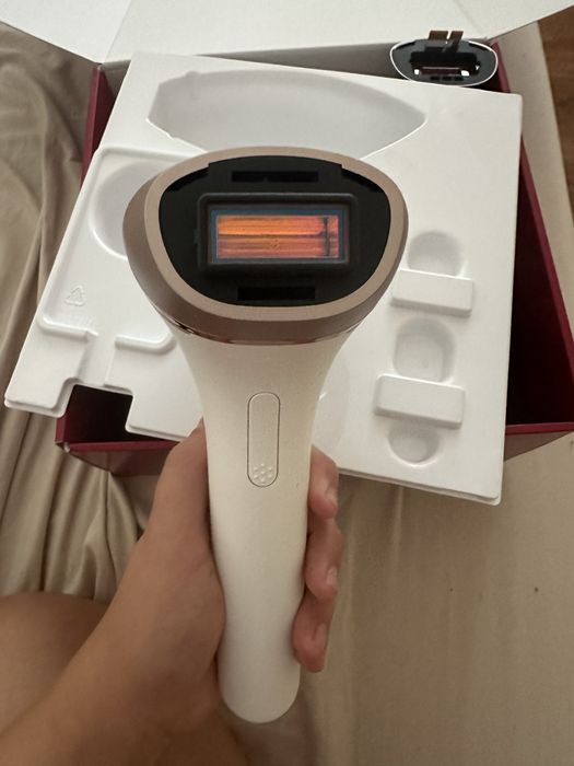 Depilator Philips Lumea 9900IPL