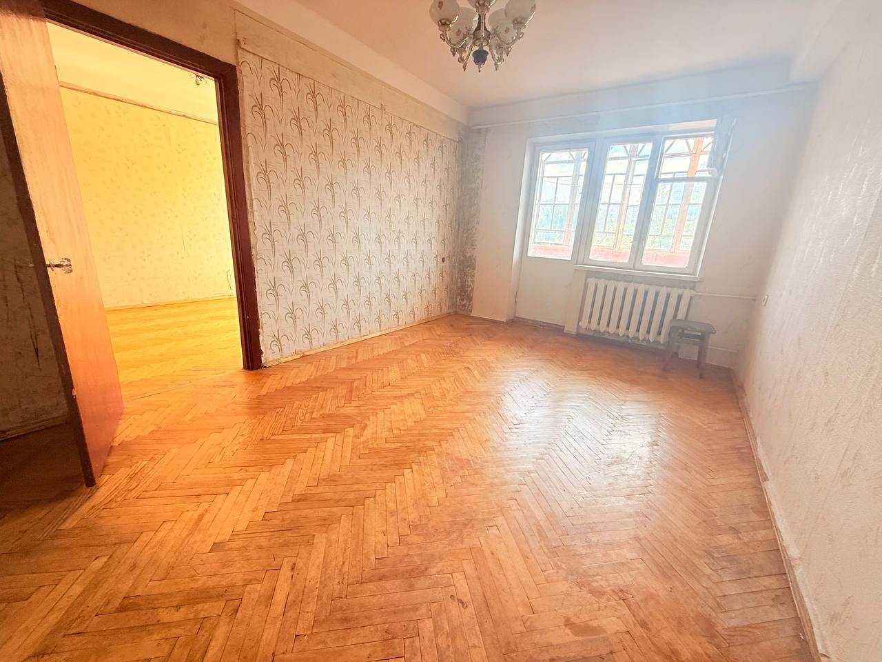 Продаж 2к квартири Кирилівська 115/2 / Кирилловская 115/2