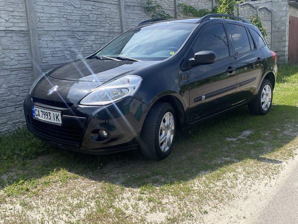 RENAULT Clio дизель универсал. 2010 г. К9К