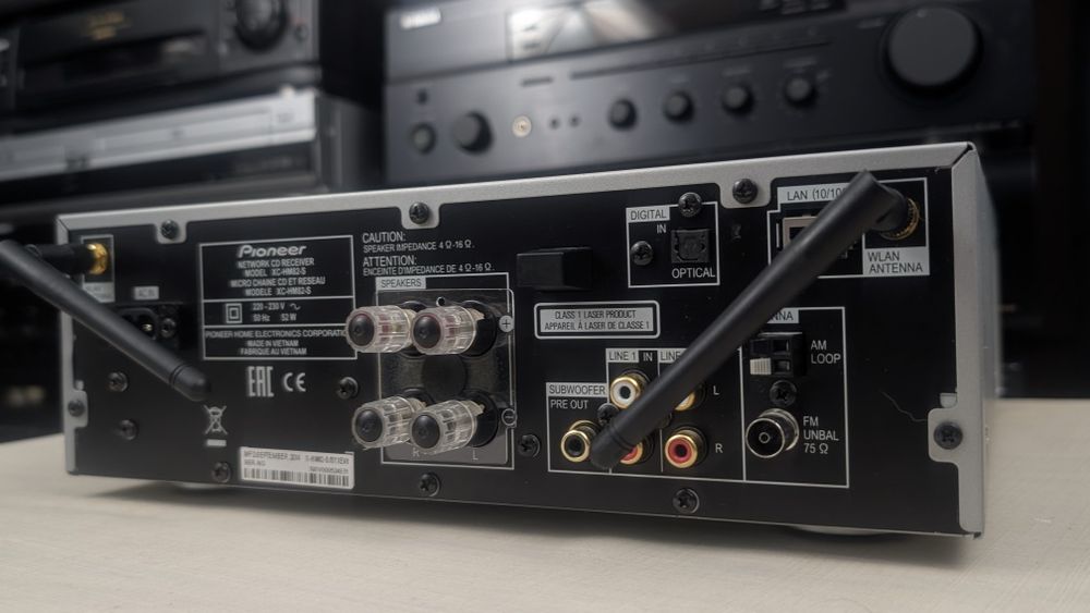 Pioneer XC-HM82 amplituner stereo serii midi z funkcjami sieciowymi