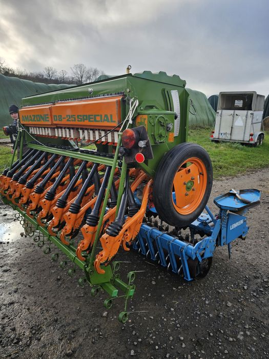 Siewnik zbożowy Amazone D7 d8 Specjal 2.5m