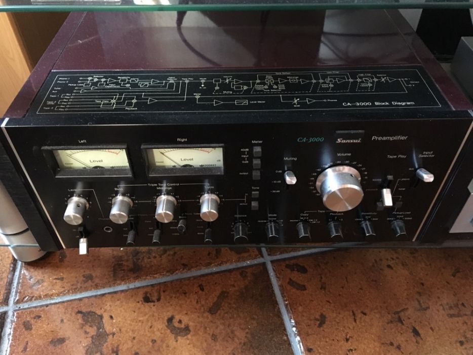 Pré amplificador Sansui CA-3000