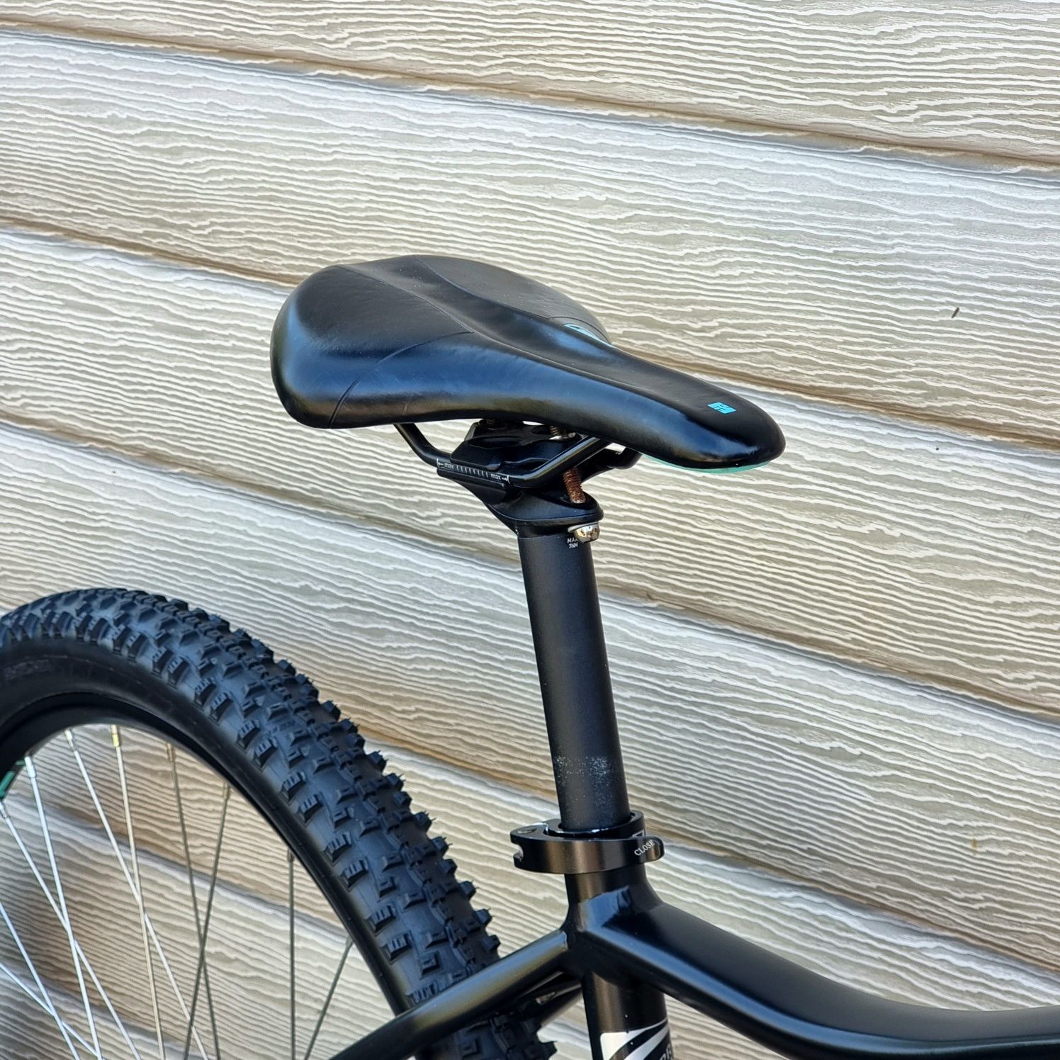 Вилка 100mm Shimano Гальма DISC  Німеччина 
29 CUBE ACCESS HPA Вилка
