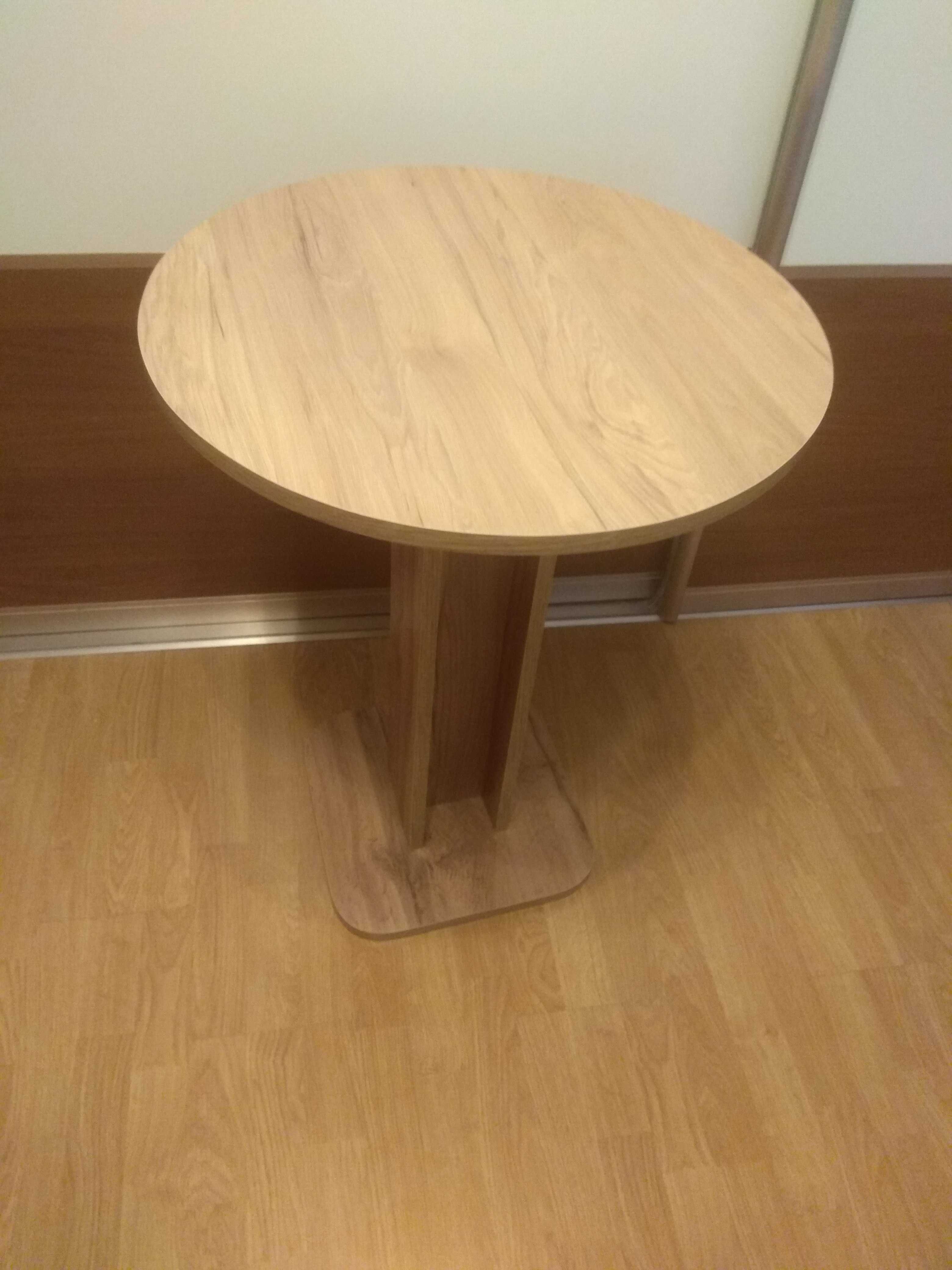 круглый стол  новый .
