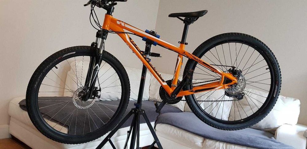 Specialized Hardrock 27.5