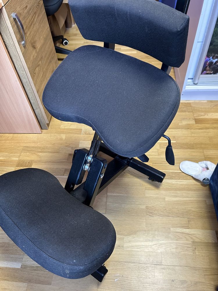 Колений стул Pro 2.0 (з газліфтом)