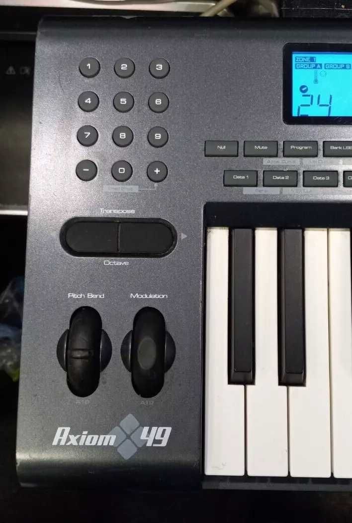M-Audio Axiom 49 Midi-контроллер