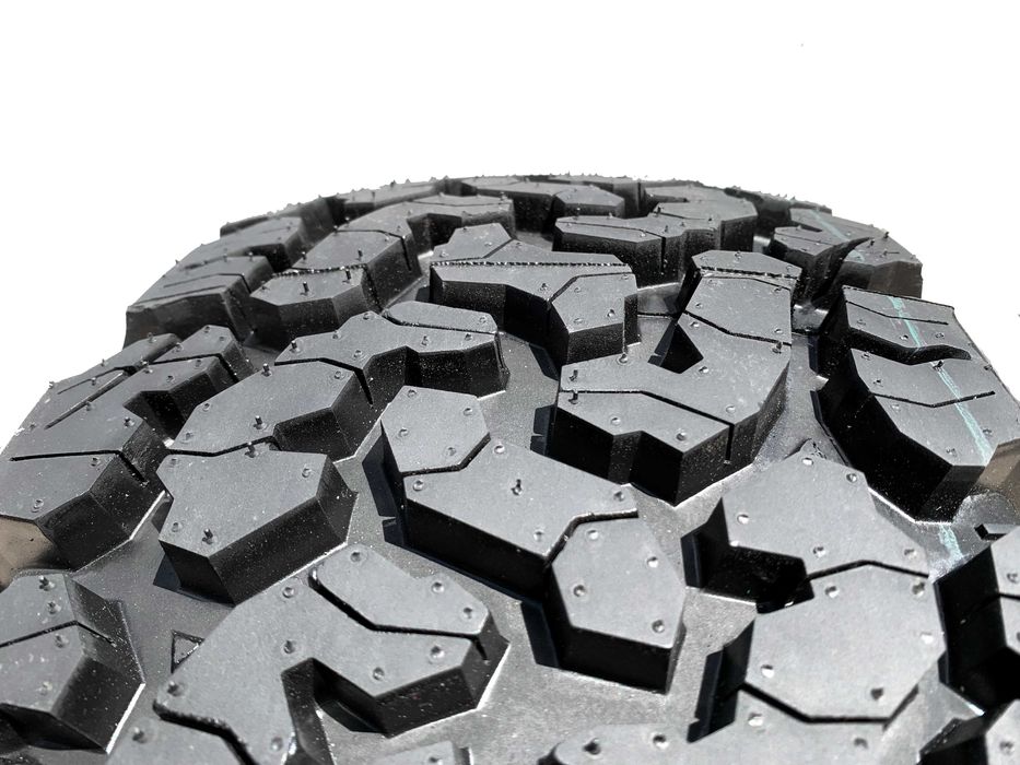 Безкоштовна Доставка!Шина болотна 245/70 R16 106R резина грязьова A/T