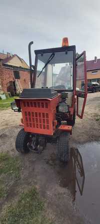 Traktor Hako 2300