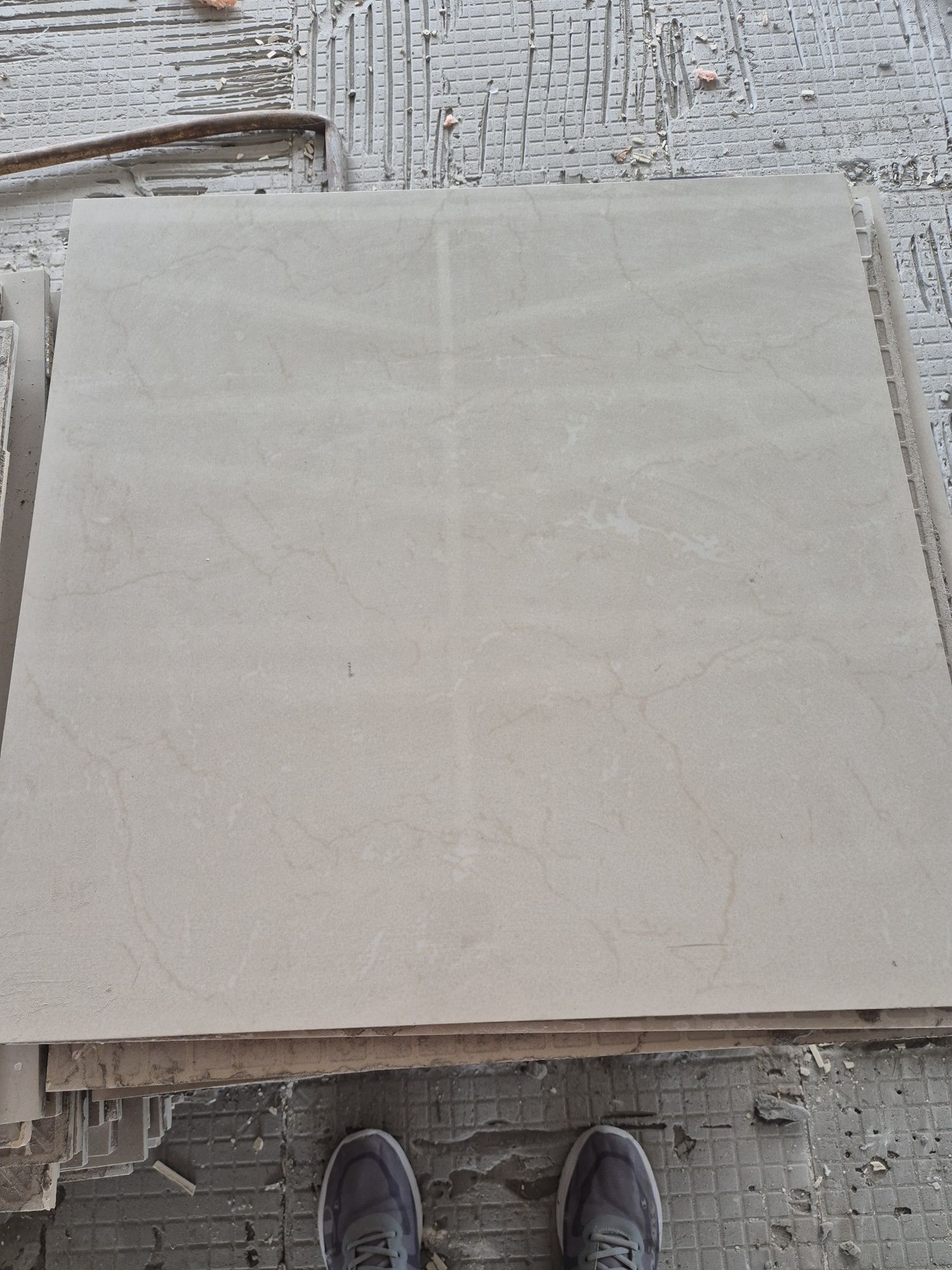 Продам плитку бу керамогранит 60×60