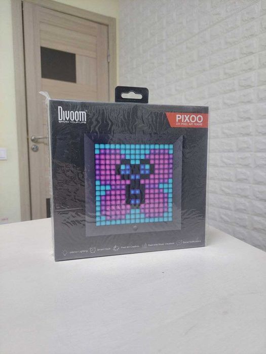 Піксельний дисплей DIVOOM Pixoo-diy pixel art frame (анімація)