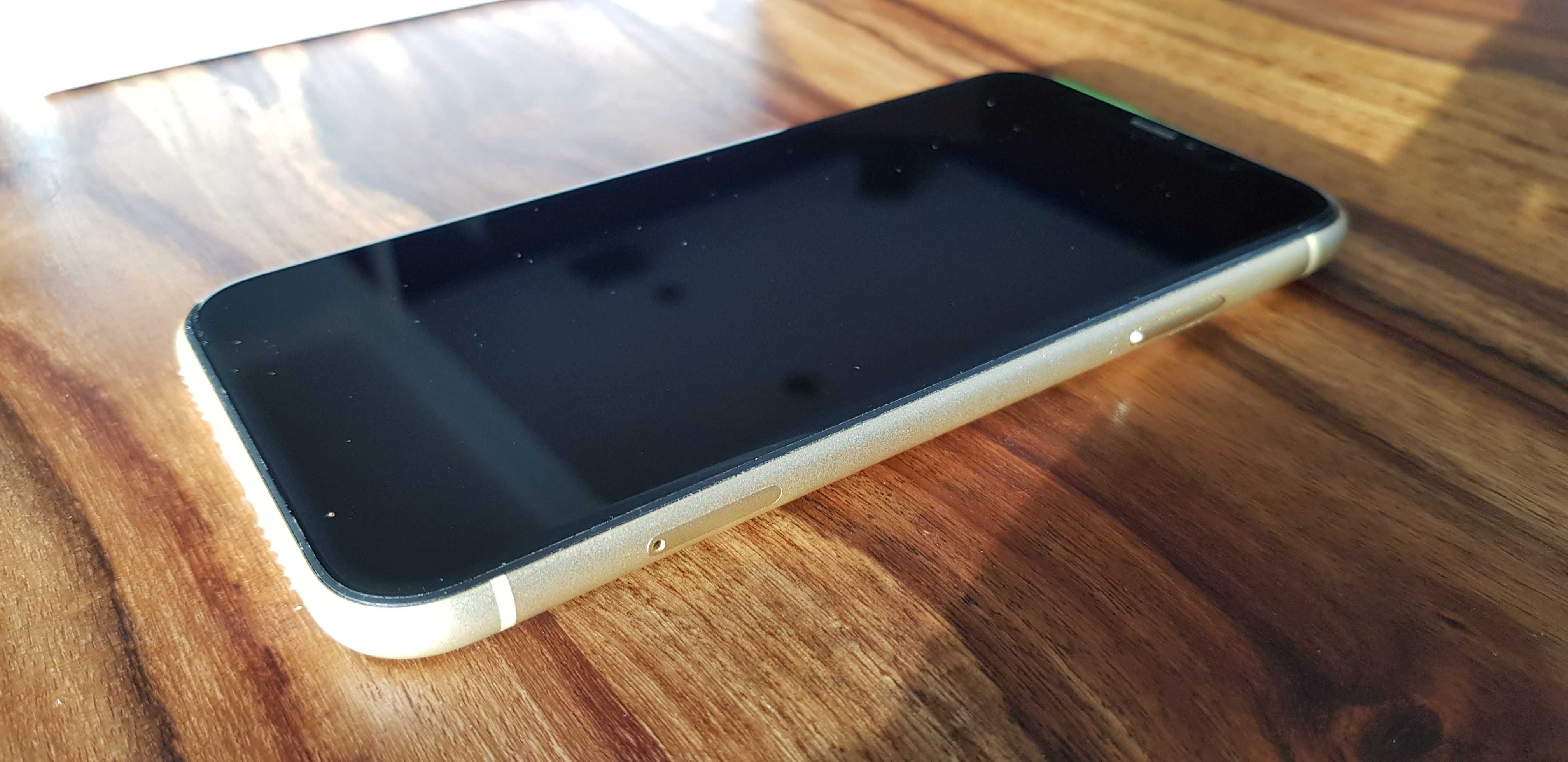 „iPhone XR” Apple 64 GB YELLOW – piękny, jak nowy!