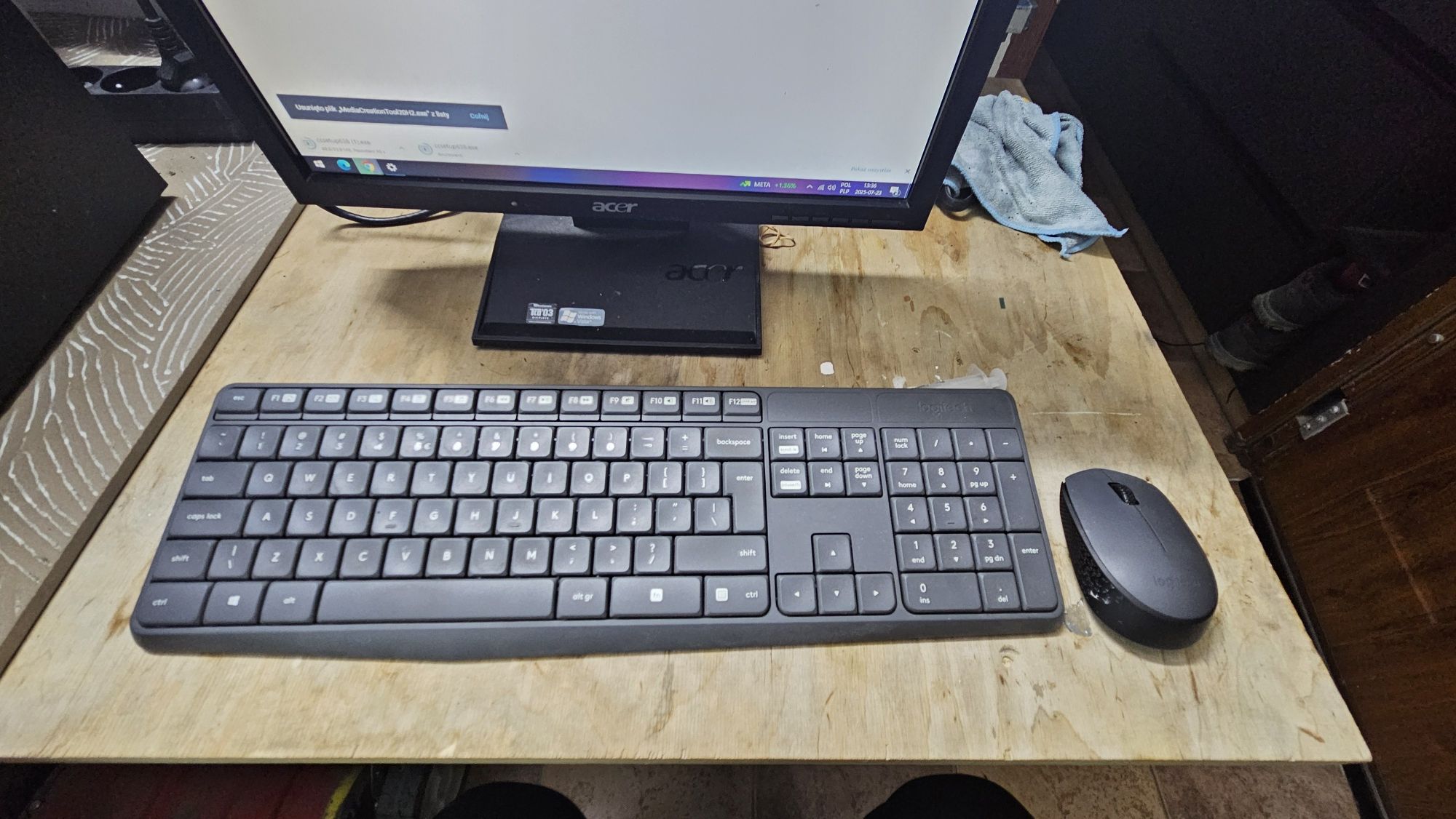 Komputer Stacjonarny Monitor Klawiatura i mysz bezprzewodowa, WIN10