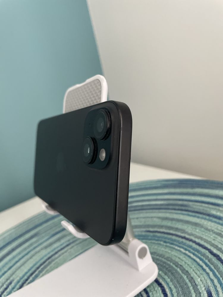 iPhone 15 bdb 90% kondycja