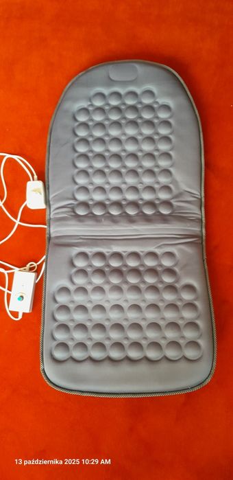 Mata masujące na siedzenie