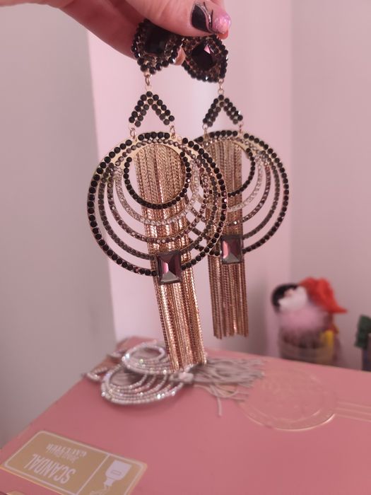 Brincos grandes novos