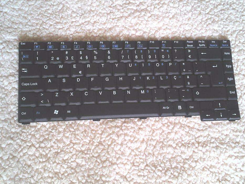 Teclado para Portatil Insys Gameforce - M761 - M54 - M746 - M748