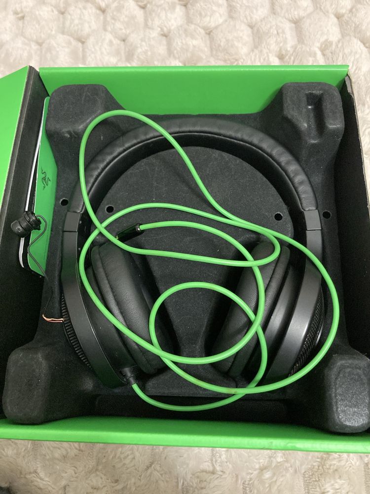 Ігрова гарнітура Razer Kraken Essential V2 (RZ04-01720100-R3R1) (0596)