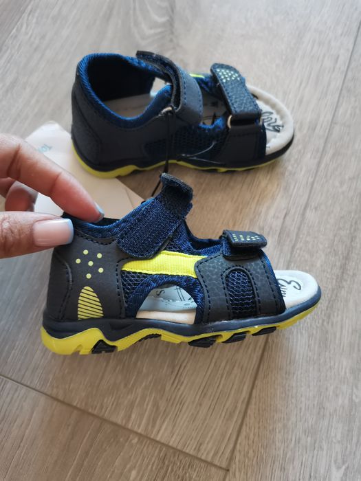 Сандалі босоніжки 20 розмір