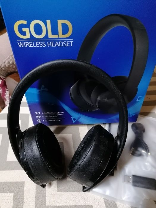 PS4 Gold Wireless Headset