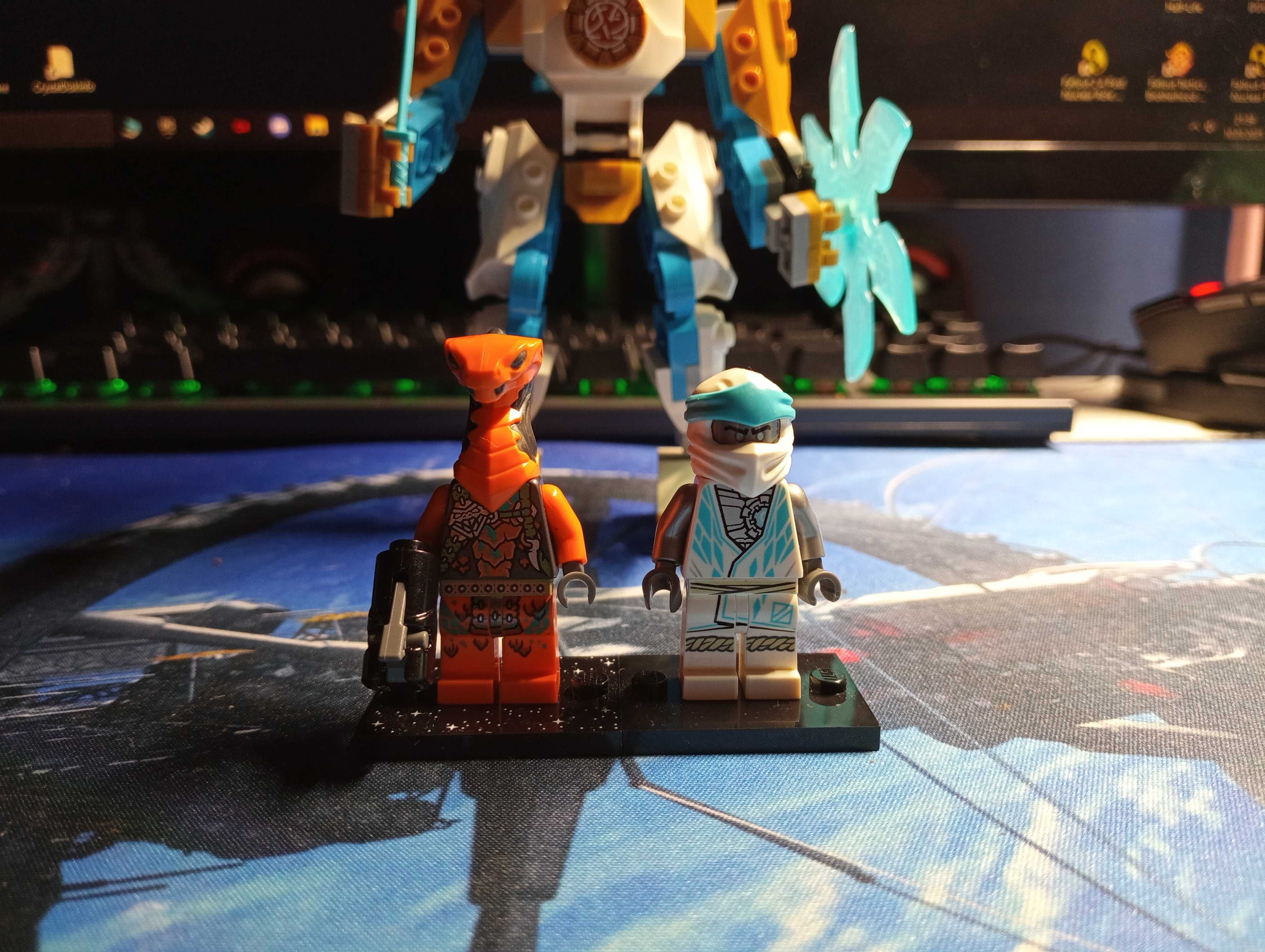 Lego Ninjago elektroniczny mech Zane'a