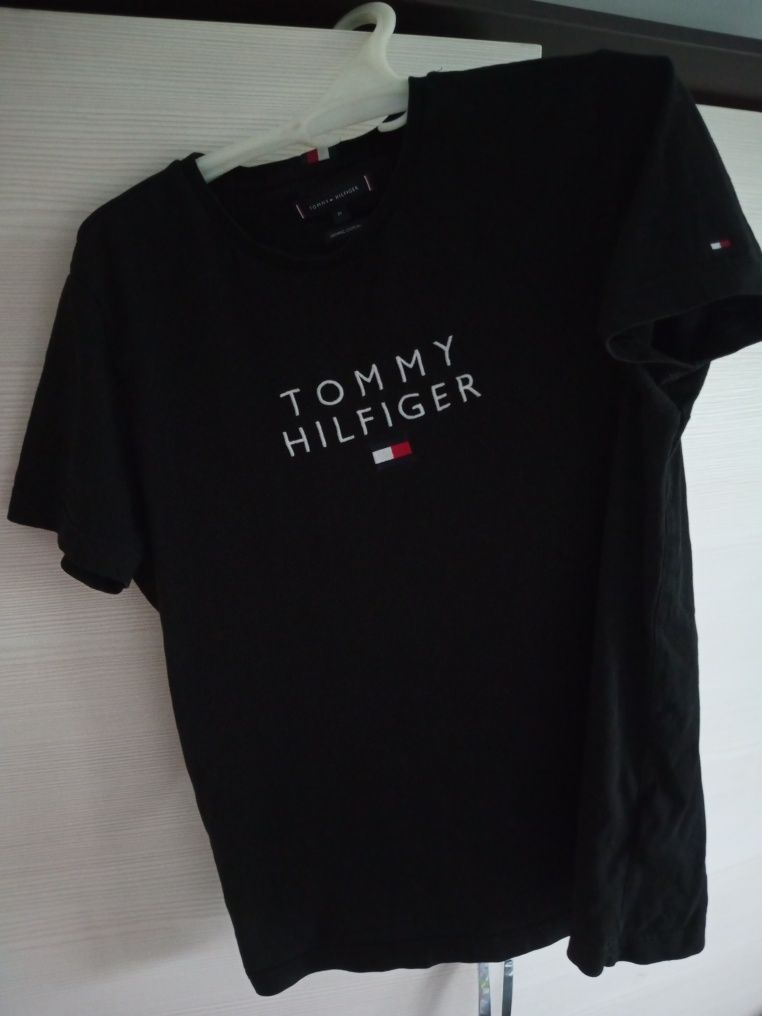 Футболка Tommy Hilfiger