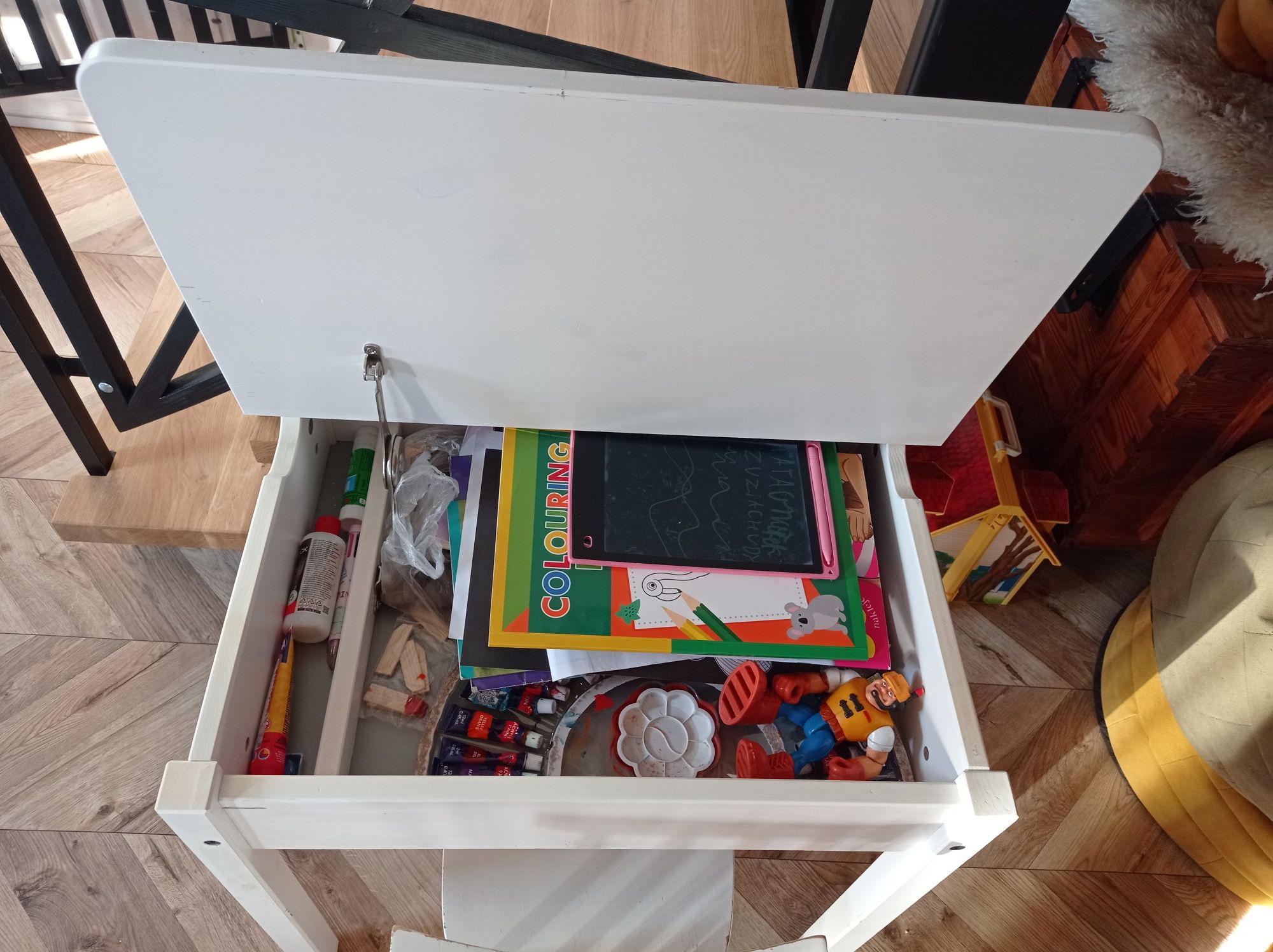 Biurko stolik Ikea Sundvik