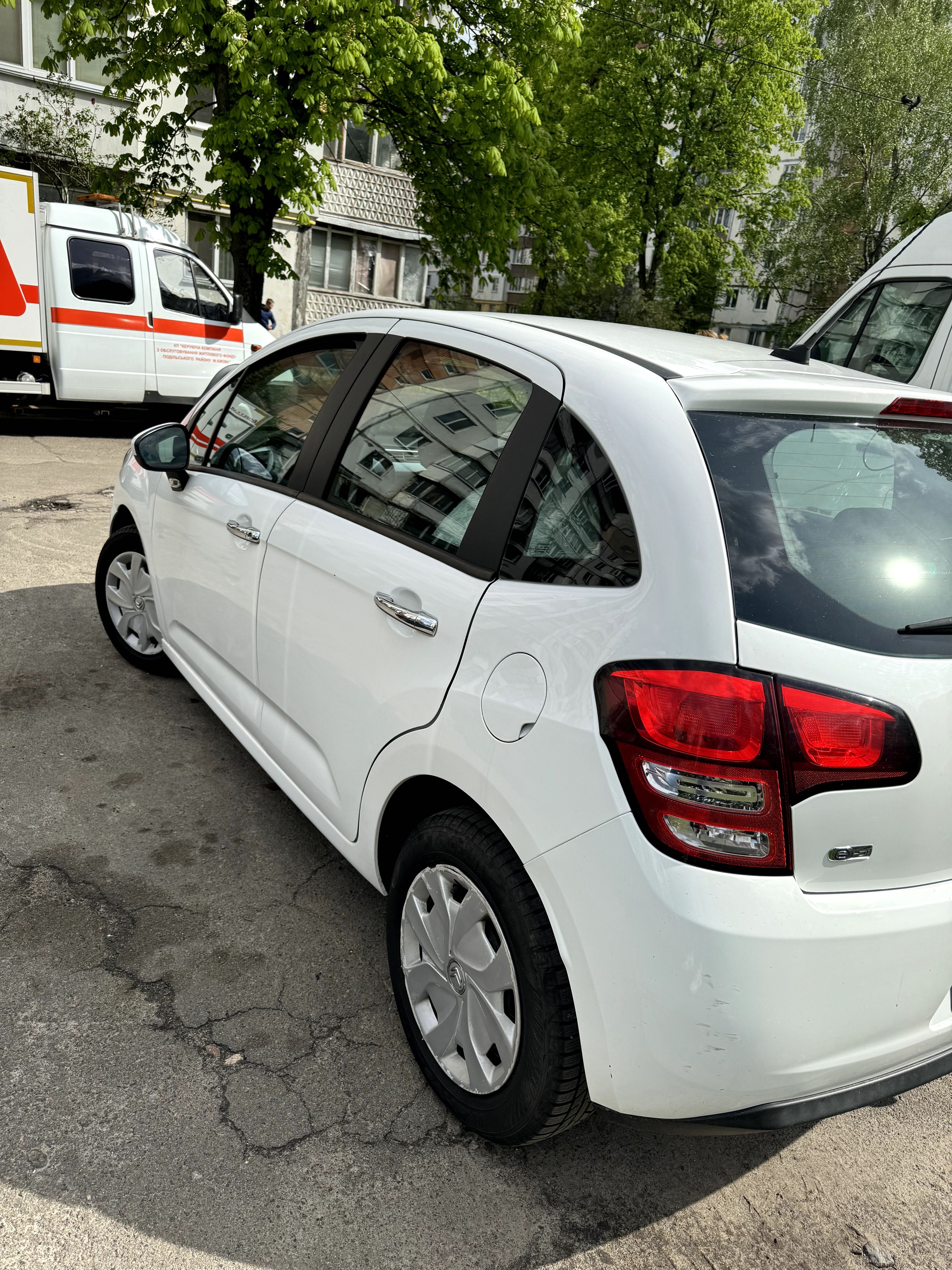 автомобіль Citroen C3