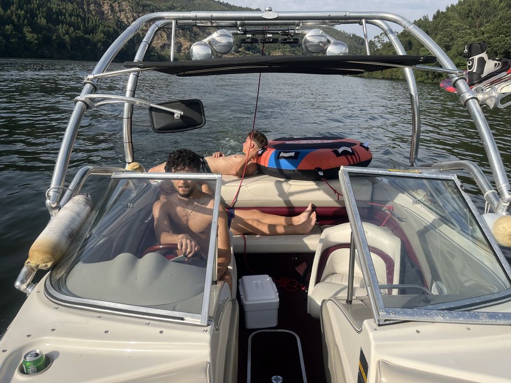 Barco Maxum 1900SR