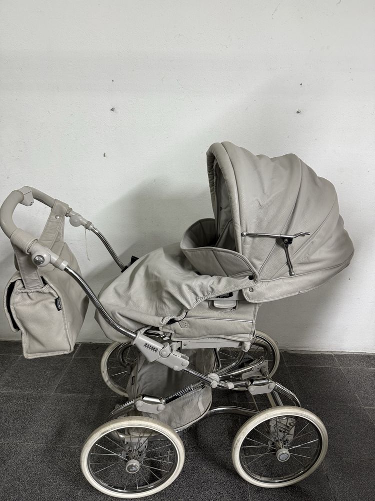 Carrinho bebecar classico - elegante e confortavel