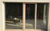 Duże nowoczesne okno tarasowe