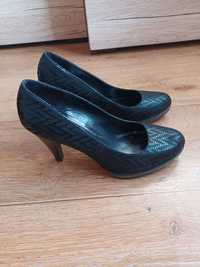Eleganckie czarne buty 39