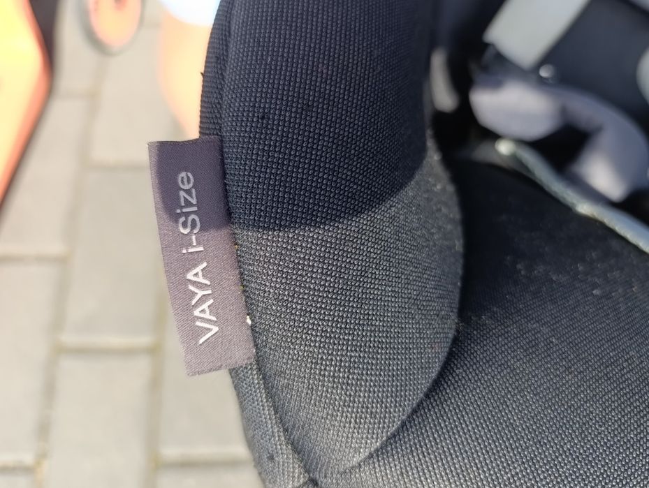 Fotelik samochodowy GB Vaya i-Size 360° z bazą ISOFIX