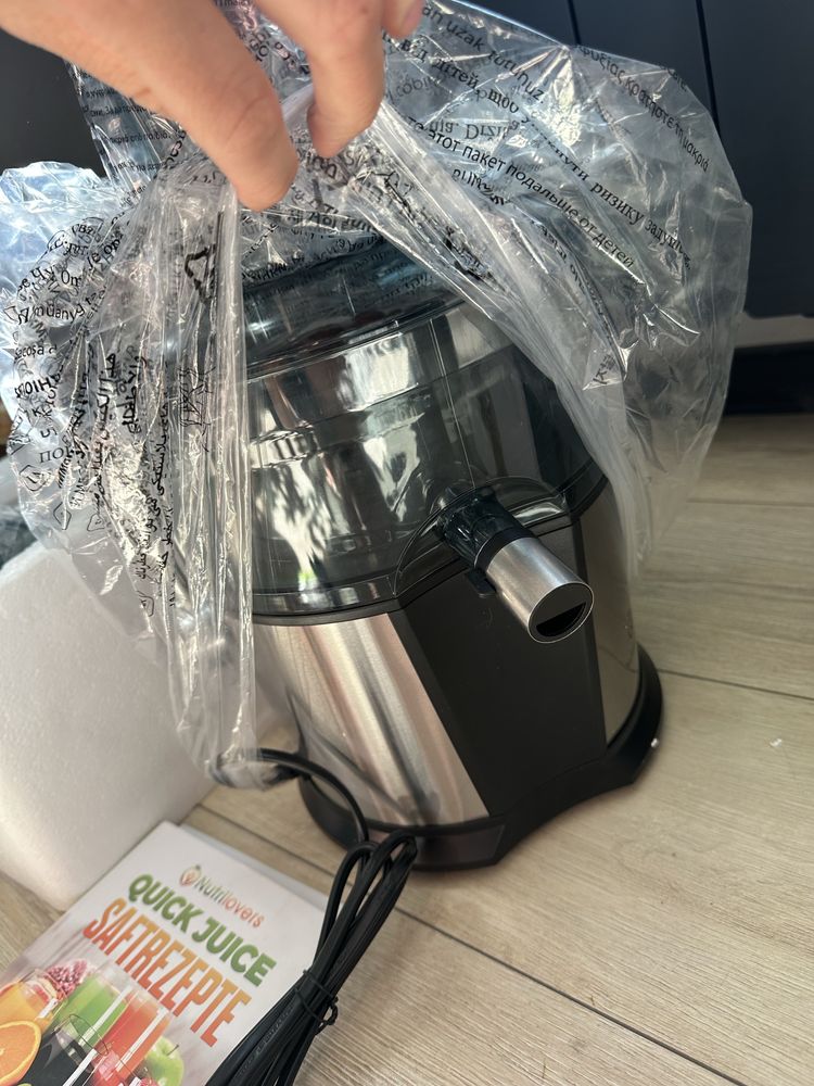 Nutrilovers PowerJuice XXL - Sokowirówka z Książką Przepisów