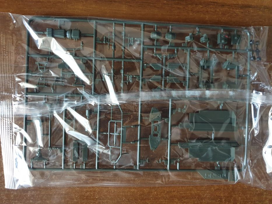 Сборная модель бронеавтомобиль Тигр-М 1/35 Meng
